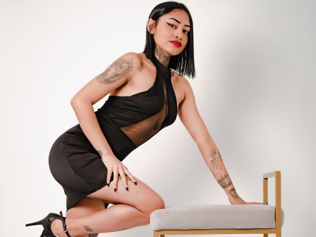 HarrietWhite - Live porn &amp; sex cam - 20790310