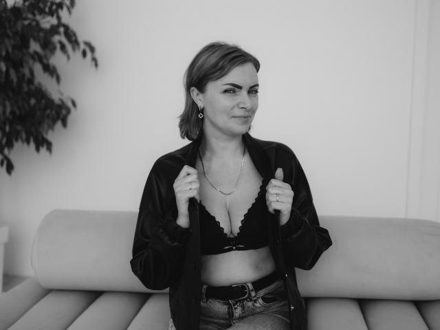 RenataBaster - Live sex cam - 20792398