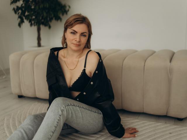 RenataBaster - Live porn &amp; sex cam - 20792438