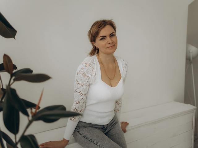 RenataBaster - פורנו בשידור חי ומצלמת סקס - 20792482