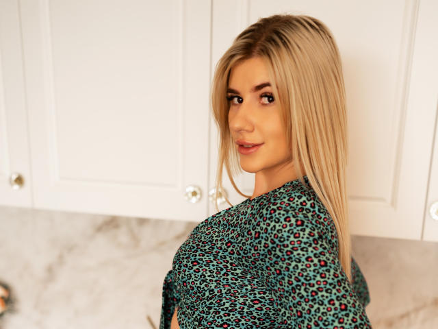 AmberBomb - Camera khiêu dâm &amp; quyến rũ trực tiếp - 20792734