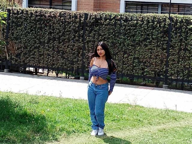 AbrilCollemanX - Live porn &amp; sex cam - 20793634