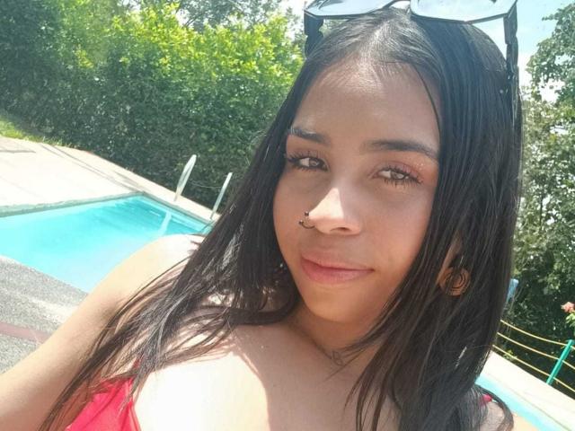 KarolLaker - Live porn &amp; sex cam - 20795342