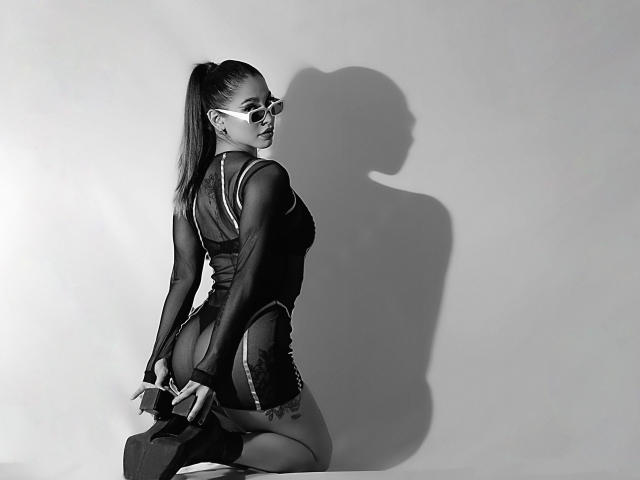 JuliaStorms - Sexe cam en vivo - 20796198