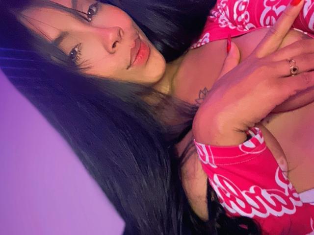 FiorellaBossh - Live porn &amp; sex cam - 20798942