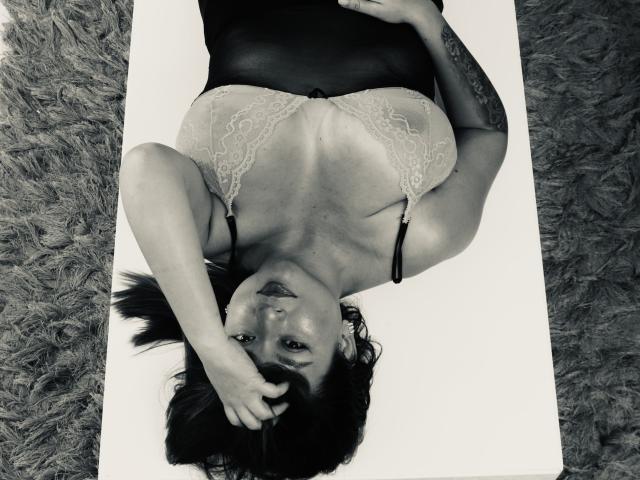 AdeleGinger - Live porn &amp; sex cam - 20801494