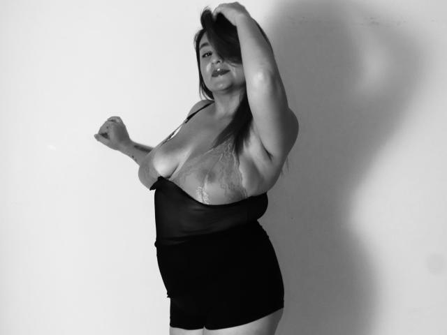 AdeleGinger - Sexe cam en vivo - 20801522