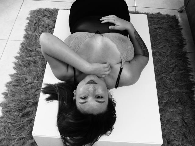 AdeleGinger - Live porn &amp; sex cam - 20801534