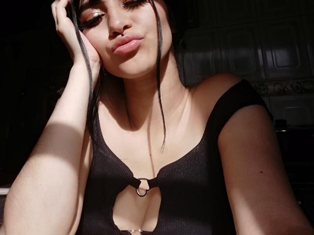 LindaWatsong - Porno na żywo i seks kamera - 20802198