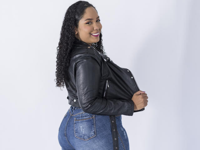 EmmaPierce - Sexe cam en vivo - 20804282