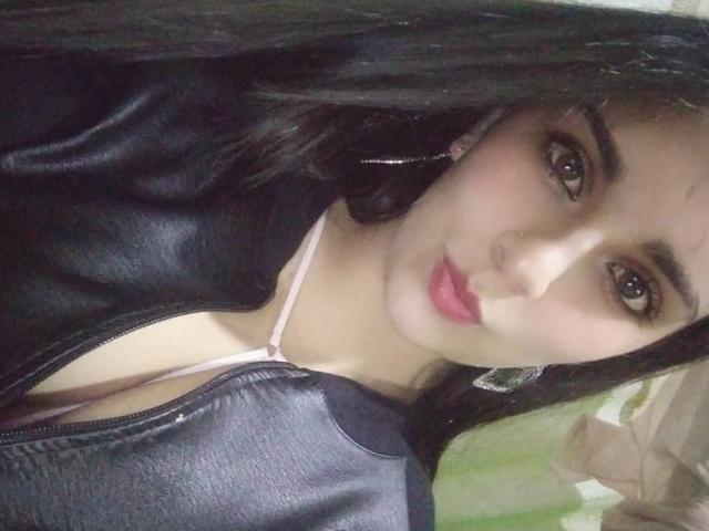 AndreaMeller - Sexe cam en vivo - 20806470