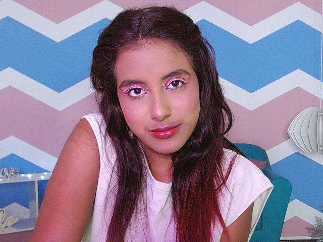 SaphiraFork - Live porn &amp; sex cam - 20815898