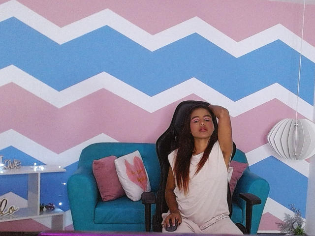 SaphiraFork - сексуальная веб-камера в реальном времени - 20815994