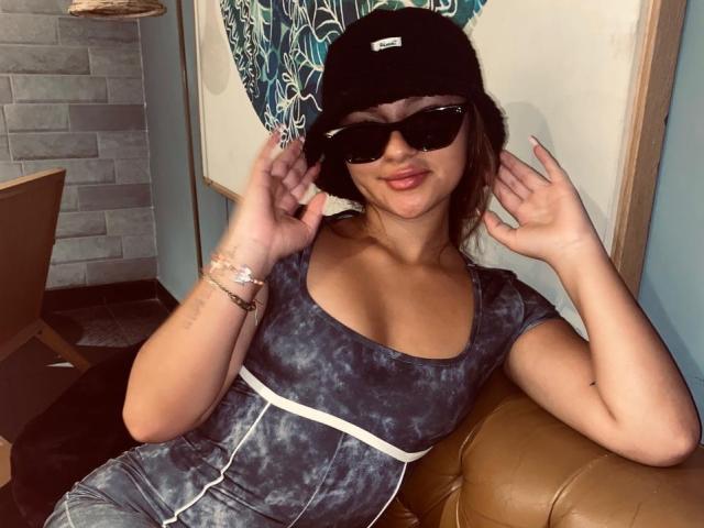 AlessiaFerry - Camera khiêu dâm &amp; quyến rũ trực tiếp - 20821990