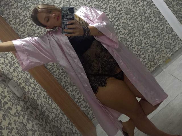 GeorgiaWolf - Live porn &amp; sex cam - 20822858