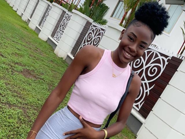 ElleBelles - Live porn &amp; sex cam - 20823970