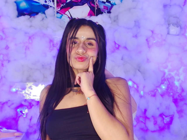 AmberHoks - сексуальная веб-камера в реальном времени - 20824826