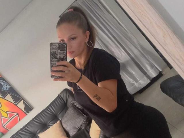 GeorgiaWolf - Live porn &amp; sex cam - 20826722