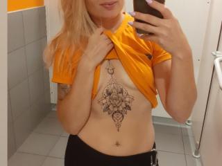 FleursRose - сексуальная веб-камера в реальном времени - 20826758