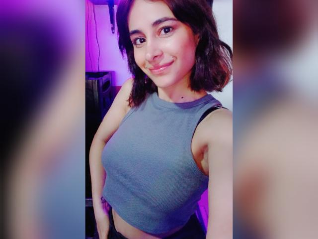 LyraRaven - פורנו בשידור חי ומצלמת סקס - 20831918