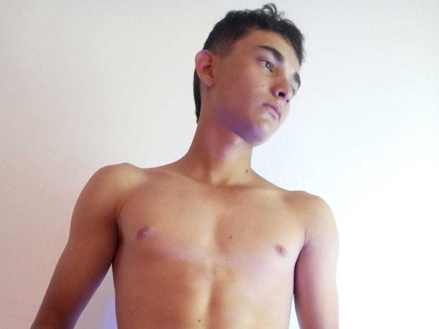 LiamHottestToy - Sexe cam en vivo - 20832750