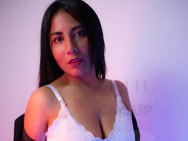 OliviiaMorrys - Live porn &amp; sex cam - 20833814