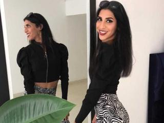 AntonellaDivala - Live porn &amp; sex cam - 20836194
