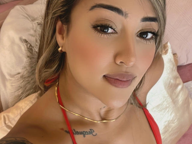 MaeCollins - Live sex cam - 20837198
