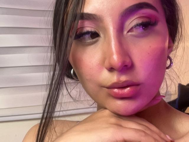 DianaFernandezz - Live sex cam - 20839182