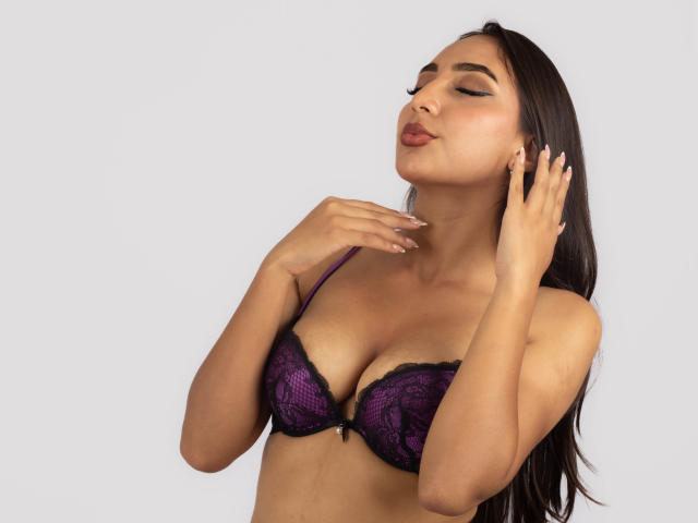 DianaFernandezz - Live sex cam - 20839706