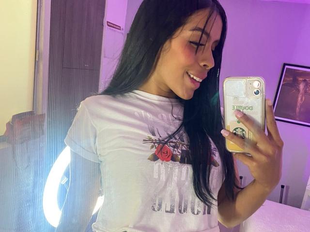 FiorellaBossh - Porno na żywo i seks kamera - 20840110