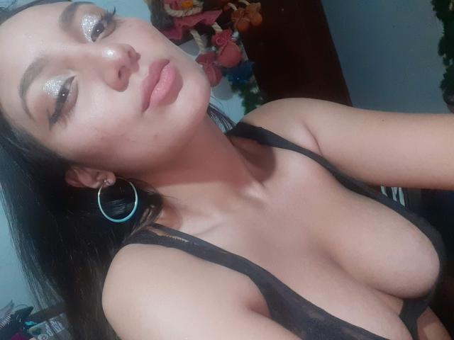DianaFernandezz - Live porn &amp; sex cam - 20841298