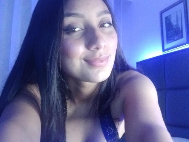 DianaFernandezz - Live Sex Cam - 20841350