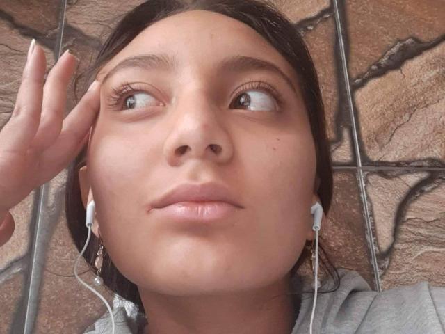 DianaFernandezz - Live porn &amp; sex cam - 20841490