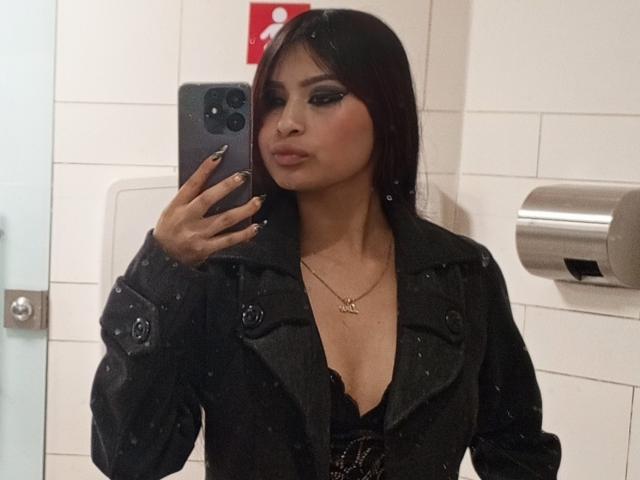EmmaaRodriguez - Live porn &amp; sex cam - 20844202