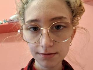 AmbraLovesMan - Live porn &amp; sex cam - 20845558