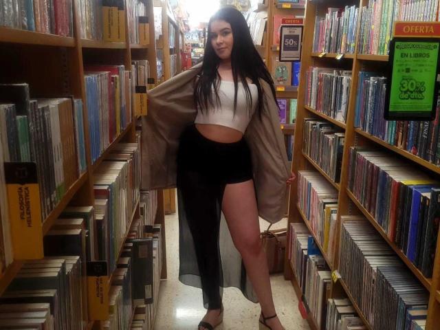 LinaLulu - פורנו בשידור חי ומצלמת סקס - 20846758