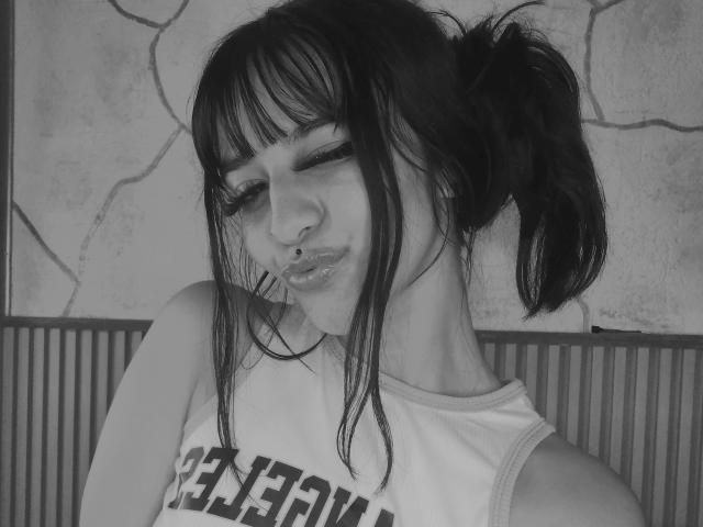 LindaWatsong - פורנו בשידור חי ומצלמת סקס - 20847046