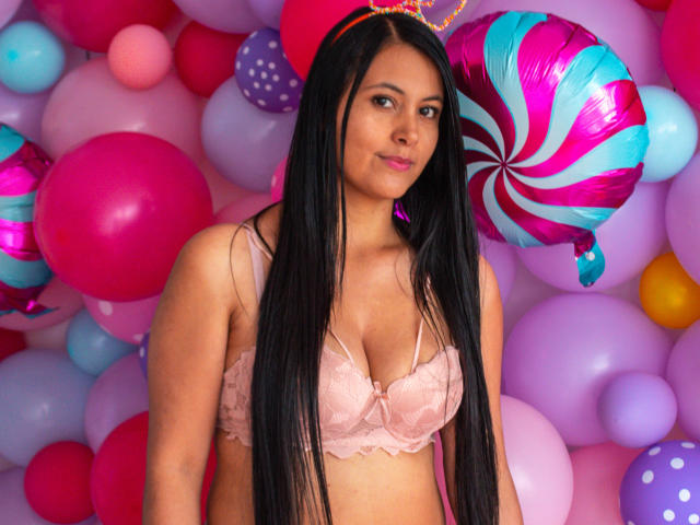 EmilySavage - Sexe cam en vivo - 20851742