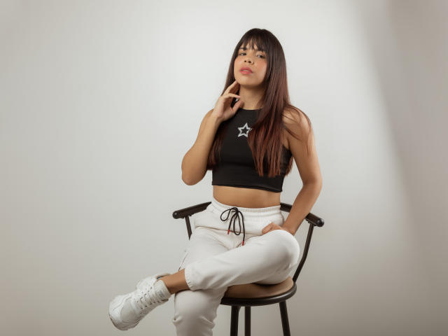 ElaineJones - Camera khiêu dâm &amp; quyến rũ trực tiếp - 20854086