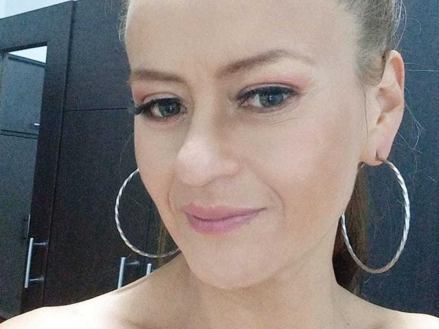 Maghenta - Live porn &amp; sex cam - 20854426