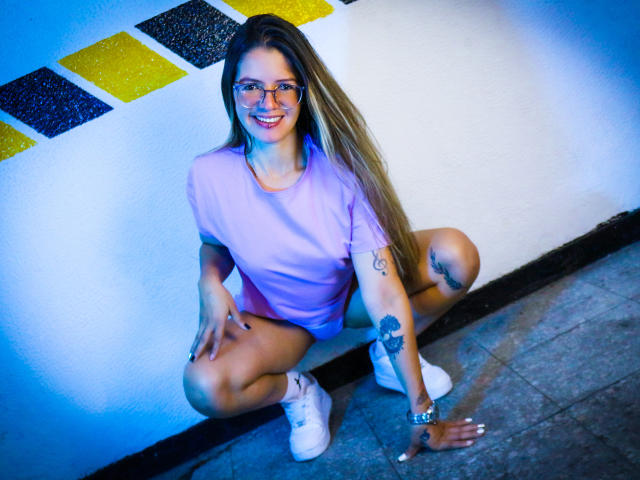 AliceHoe - Live sex cam - 20857230