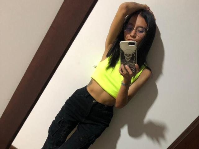 EvieGothel - Camera khiêu dâm &amp; quyến rũ trực tiếp - 20860238