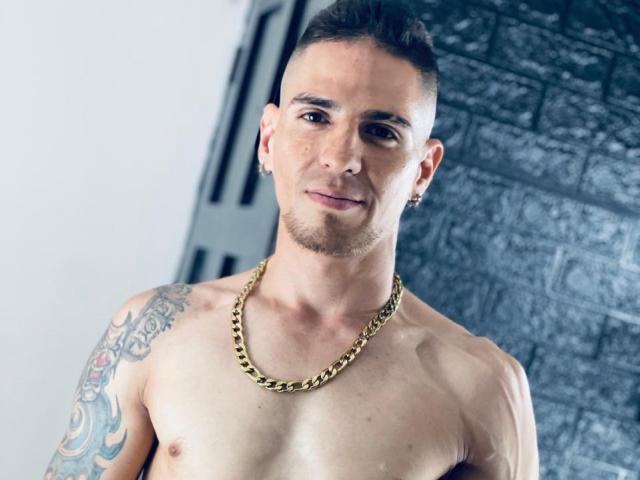 GilbertRossi - Live porn &amp; sex cam - 20863022