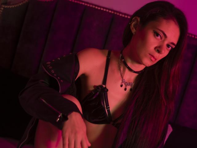 ZaraAustin - Live porn &amp; sex cam - 20870374