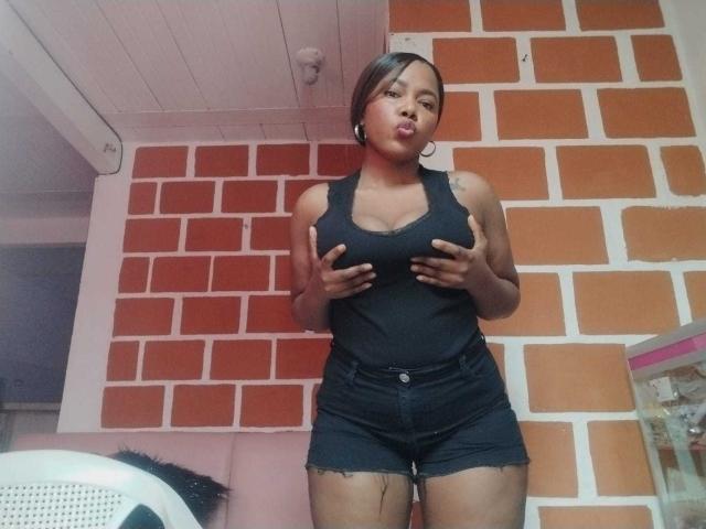 EmiraHot - Sexe cam en vivo - 20876734