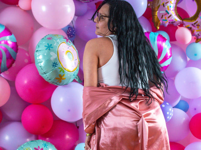 LeeslyStar - Live porn &amp; sex cam - 20876938