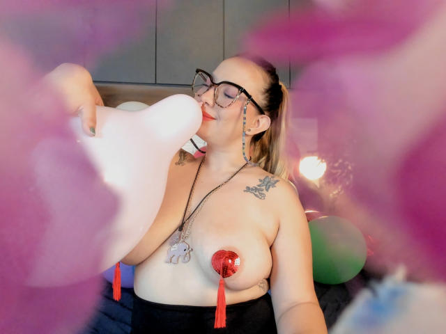 MeganHolt - Live porn &amp; sex cam - 20878214
