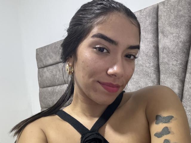 SharonKlart - Porno na żywo i seks kamera - 20880206