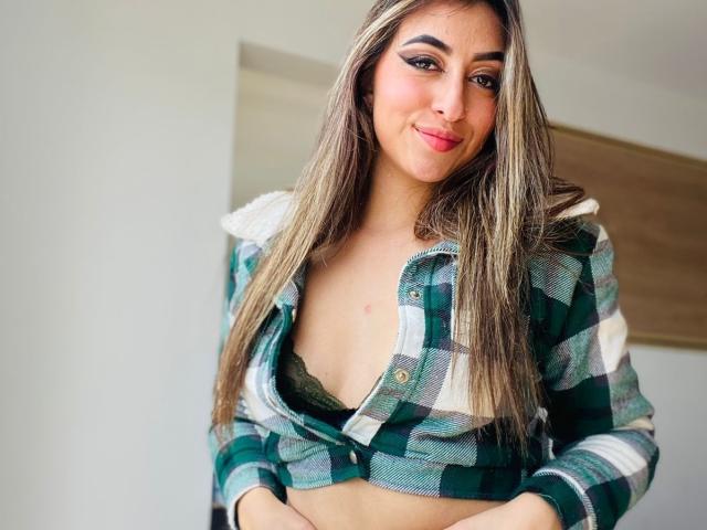 SabrinaaMontana - Live sex cam - 20880214